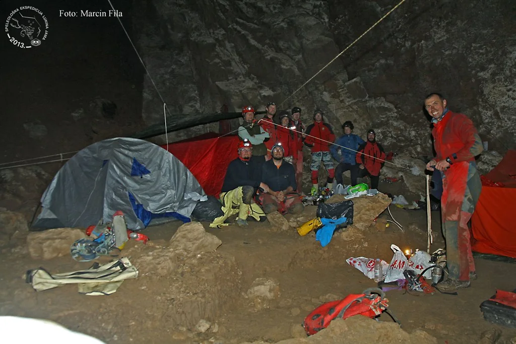 Ekipa Breganje tijekom speleološke ekspedicije